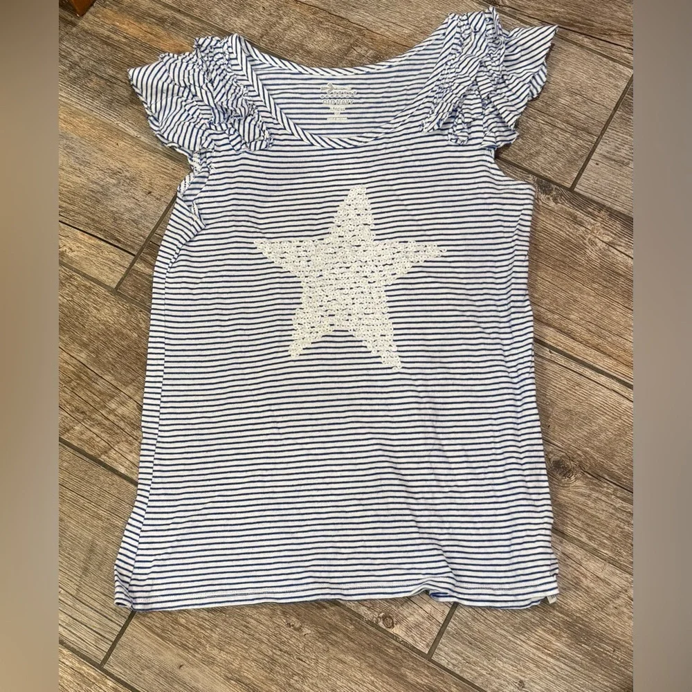 Striped Top with Star Design​